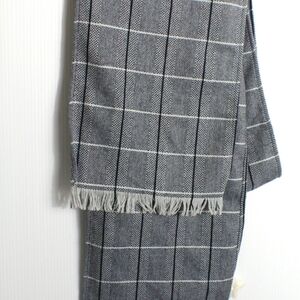 Evan Picone men's scarf Grey and Black